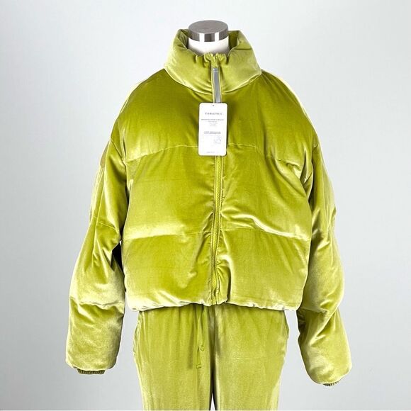 NWT Fabletics Wander Velour Cropped Puffer Jacket And Luxe Velour Jogger - Picture 5 of 16